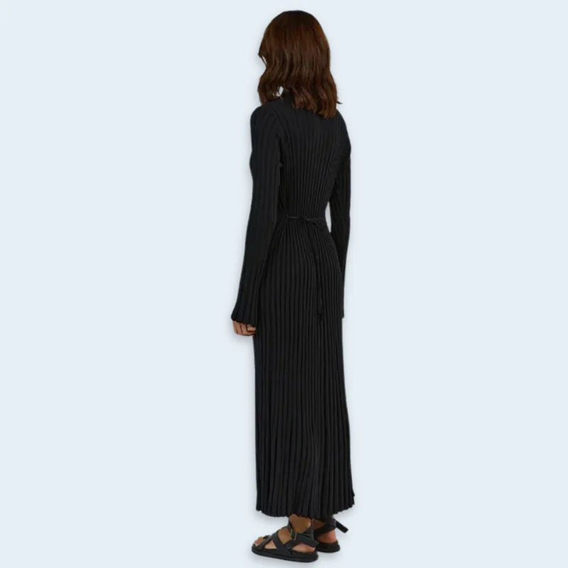 Long-Sleeved Knitted Maxi Dress